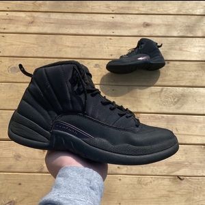 Air Jordan 12 Retro Triple Black Size 9